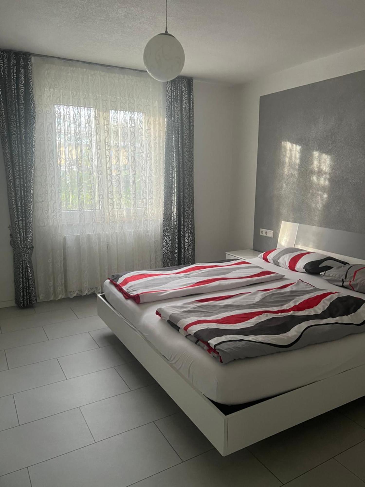 2- Zimmer Am Bodensee Friedrichshafen Bagian luar foto
